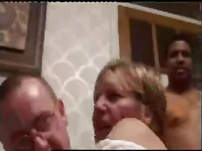 Voetballiefhebbende Latina wordt geneukt in een gratis xxx porno films POV-video